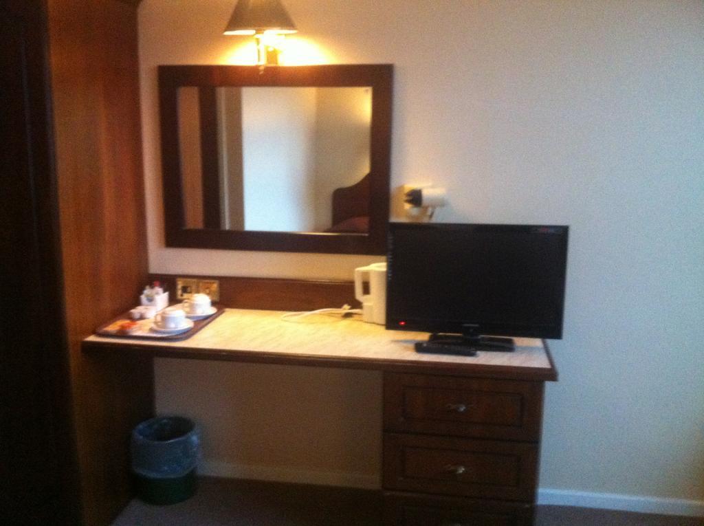 Mourne Country Hotel Newry Habitación foto