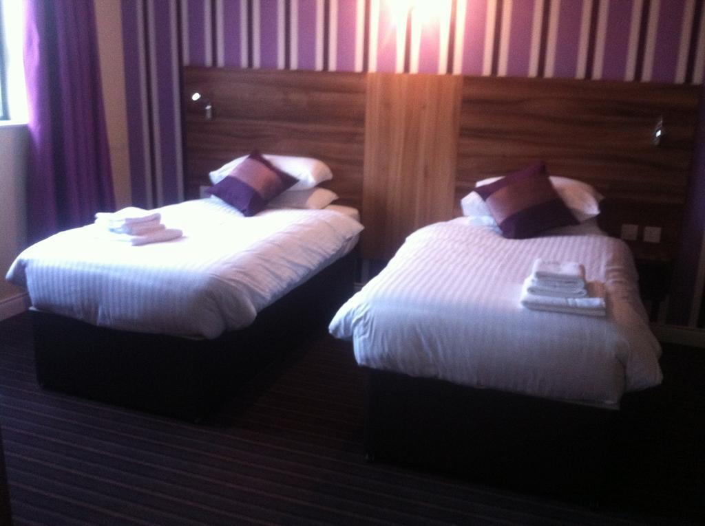 Mourne Country Hotel Newry Habitación foto